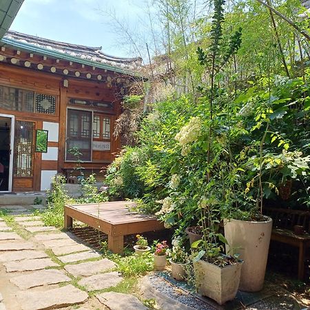 Gongsimga Hanok Guesthouse Сеул Екстер'єр фото