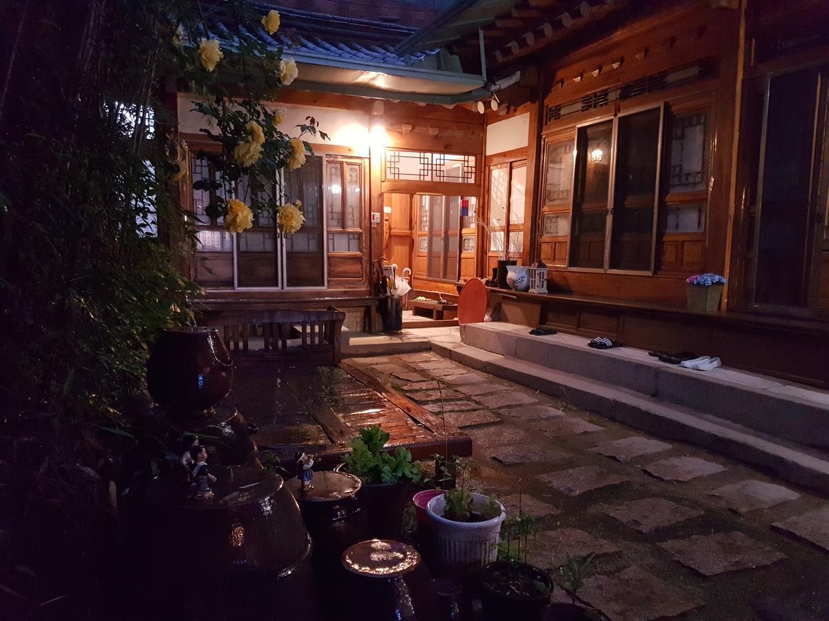 Gongsimga Hanok Guesthouse Сеул Екстер'єр фото