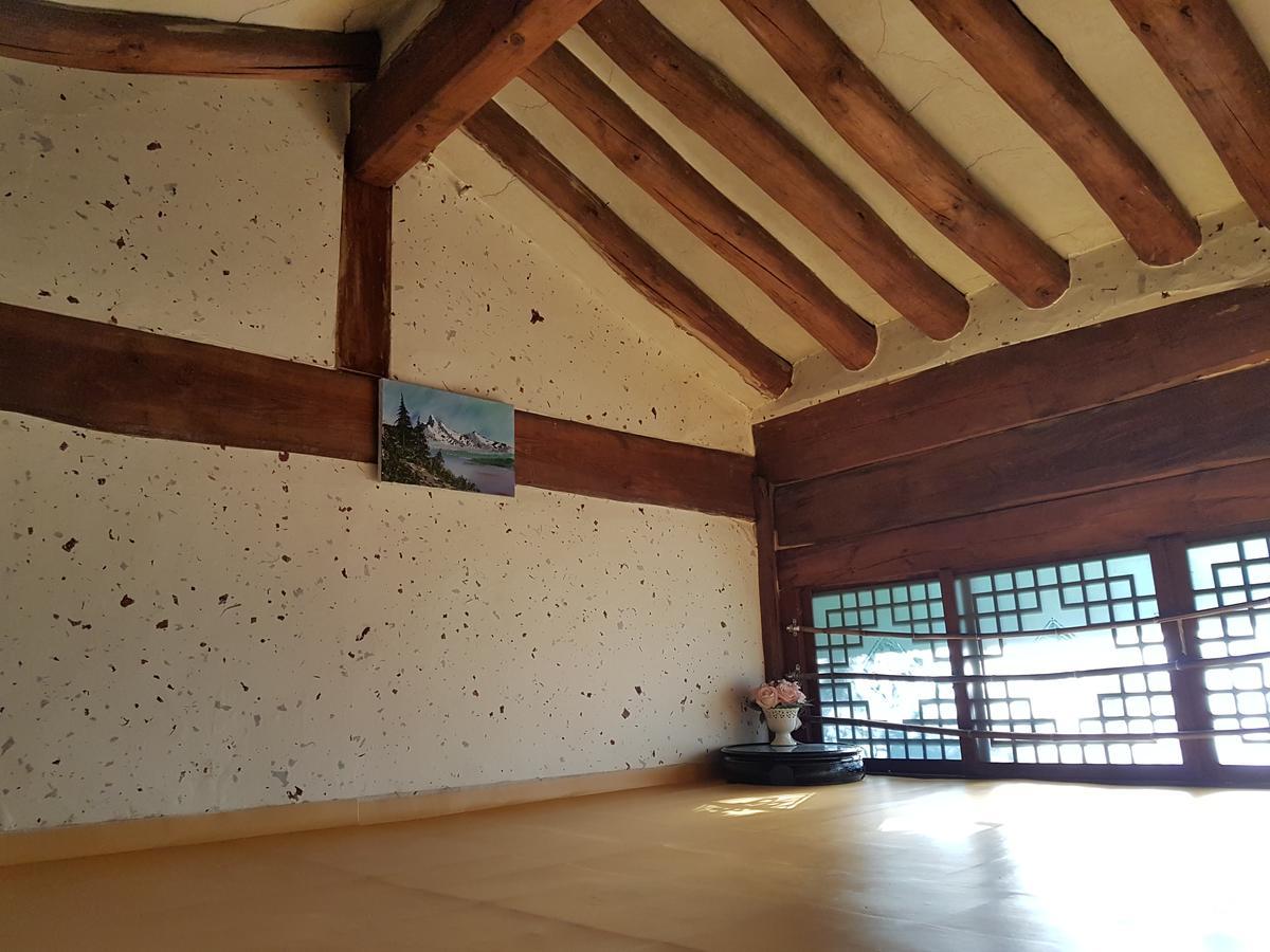 Gongsimga Hanok Guesthouse Сеул Екстер'єр фото