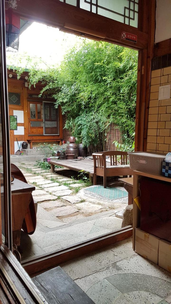 Gongsimga Hanok Guesthouse Сеул Екстер'єр фото