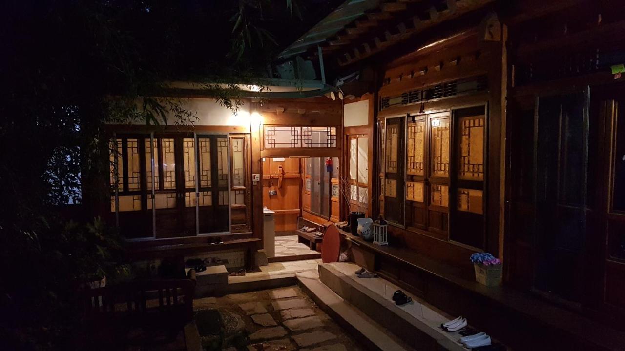 Gongsimga Hanok Guesthouse Сеул Екстер'єр фото