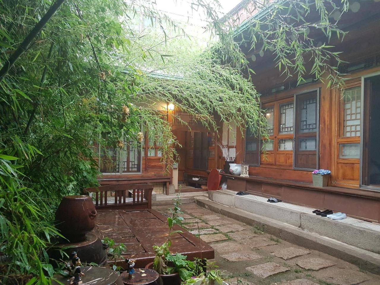 Gongsimga Hanok Guesthouse Сеул Екстер'єр фото